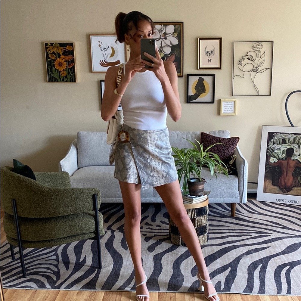 Zara Faux Leather Snakeskin Mini Skort - Picture 9 of 13